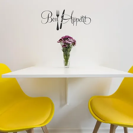 The Cozy Apartment, *