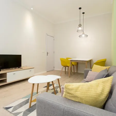 The Cozy Apartment, *