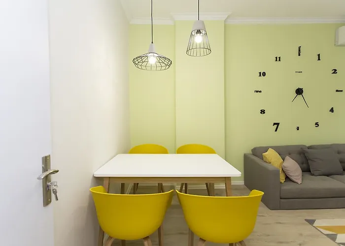 The Cozy Apartment, Daire Sofya